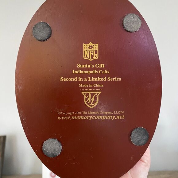 IOB Vintage 2001 Indianapolis Colts Santa's Gift, 2nd in Limited Series - Picture 4 of 8